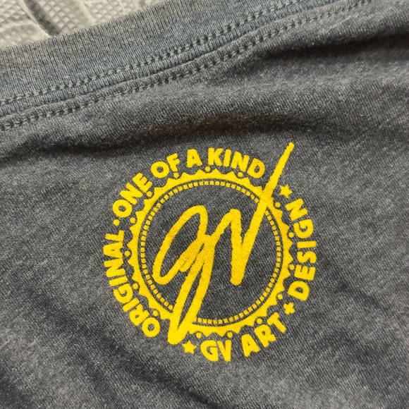 GV Art Prayers From Maria Men's XL Gray Cotton Short Sleeve Flower Graphic Print - Picture 5 of 7